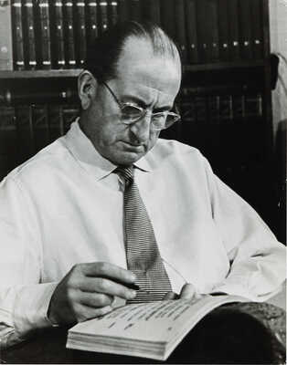 Фотография «Кинорежиссер Михаил Ромм». Фотограф Н. Хорунжий. [1960-е].